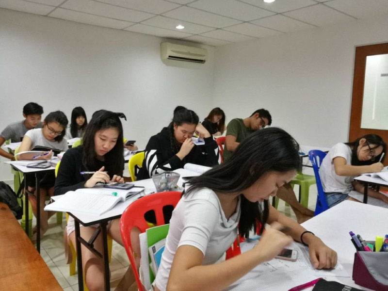 tim-trung-tam-luyen-thi-igcse