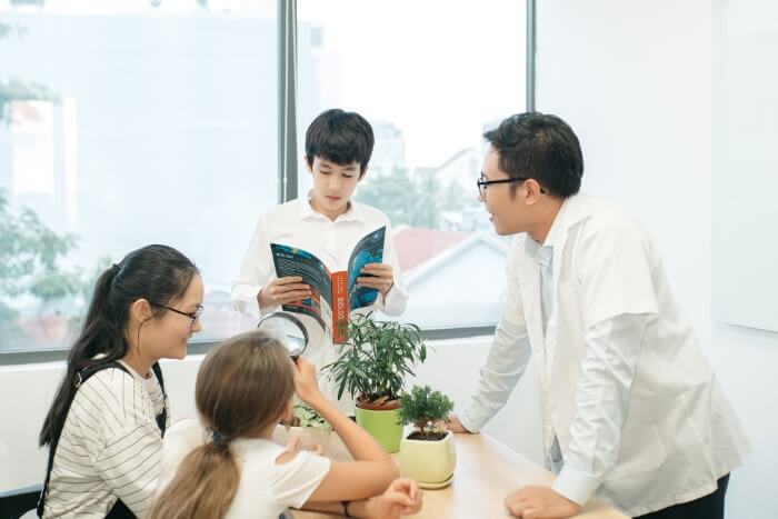 Chương trình tiếng Anh tích hợp là gì?